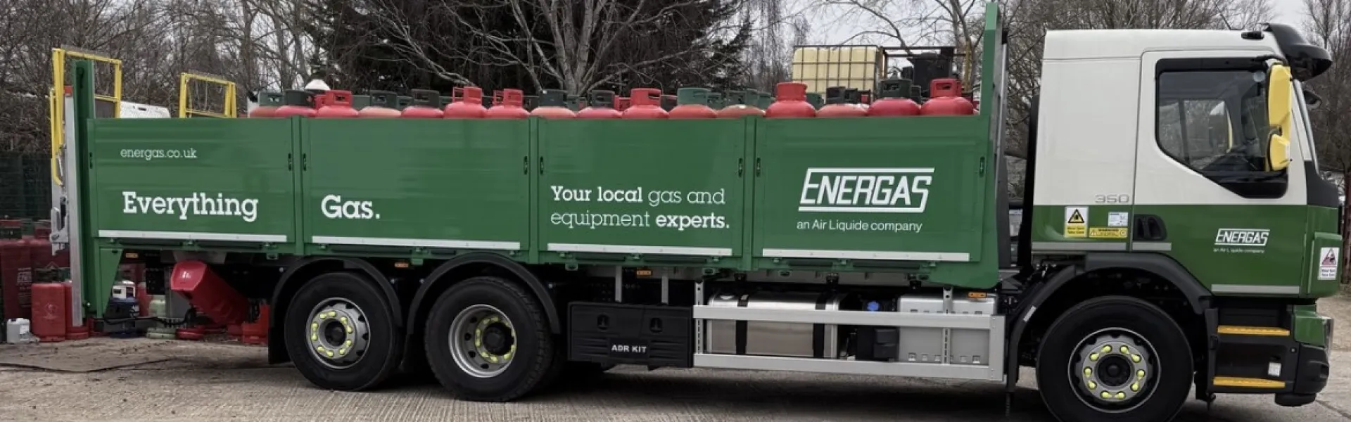 Energas delivery vehicle