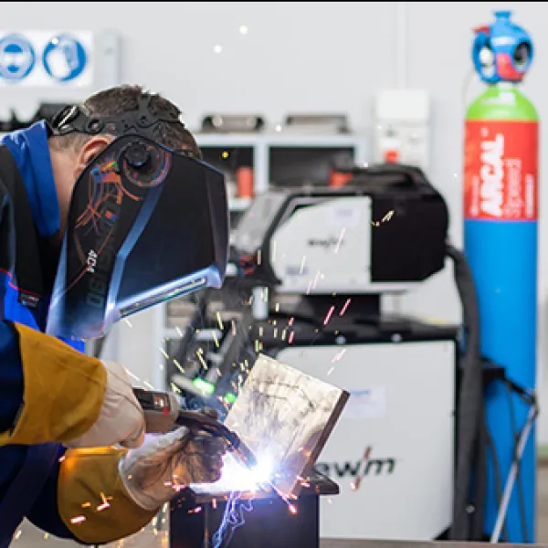 saldatore_con_arcal_speed