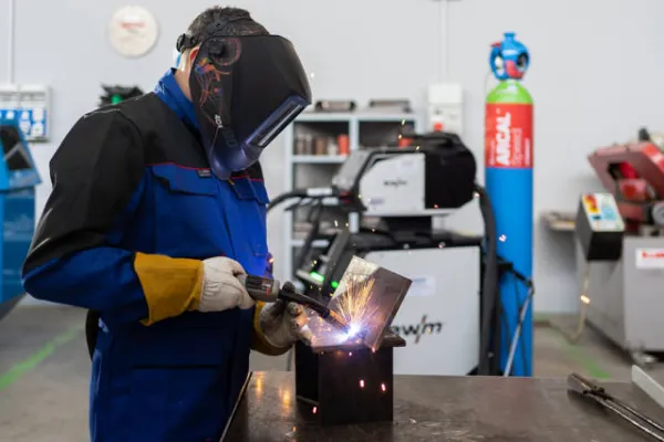 Les postes à souder : un guide complet