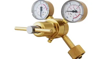 High pressure nitrogen gas regulators